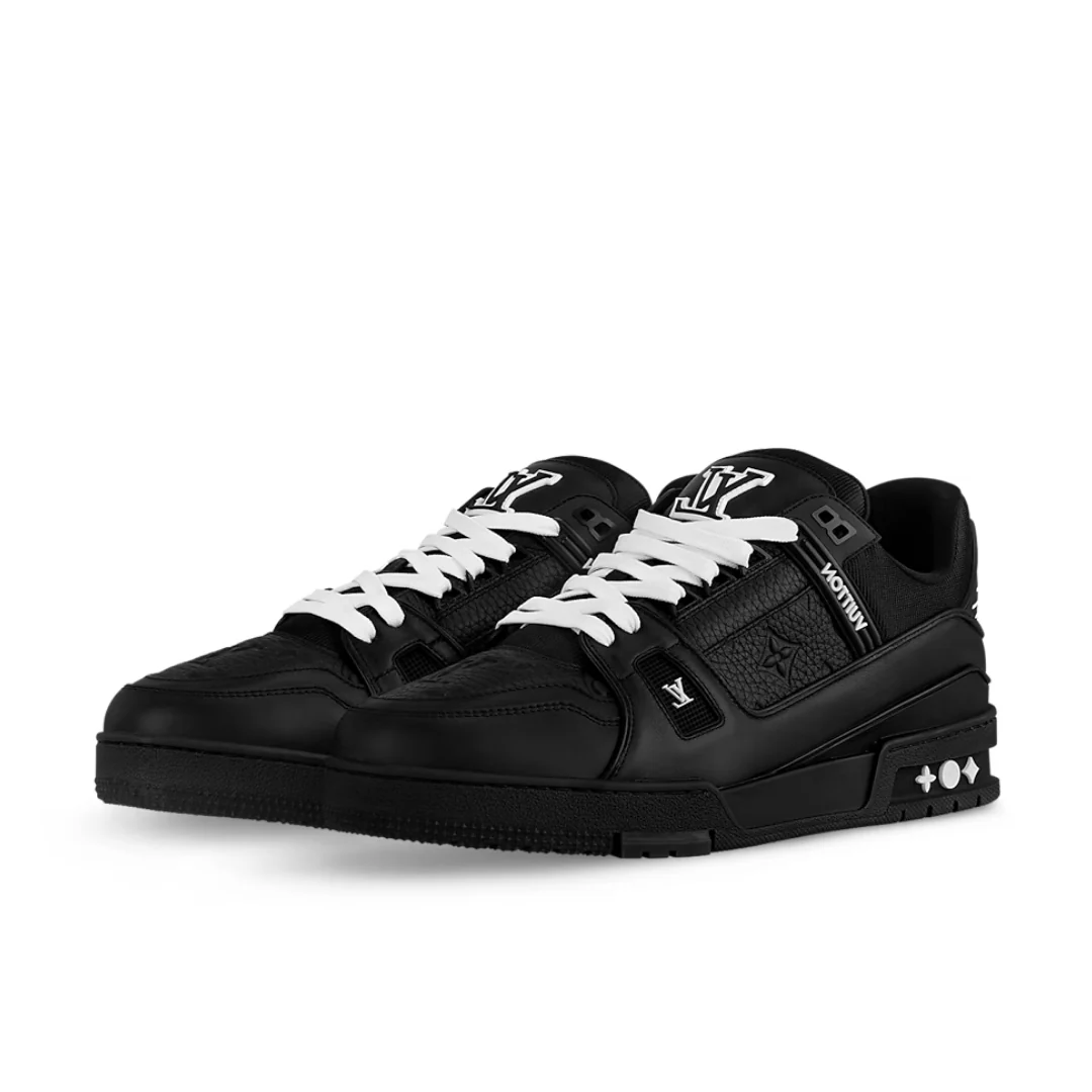 LVV MONOGRAM TRIPLE BLACK
